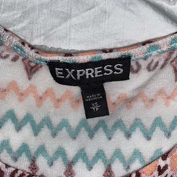 Express Tank Top - Picture 3 of 3